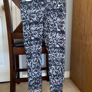 Nike Black and White Patterned Leggings